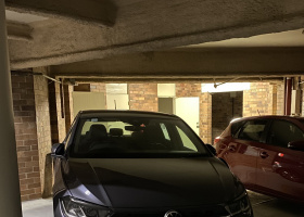 Great parking space available to Rent(close to Milsons Point Station).jpg