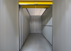 Self Storage Unit in West Gosford - 2.00m x 2.30m  (4.60sqm)  (Driveway).jpg