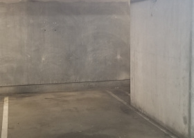 24/7 Secure Underground CBD Carpark - near QV, RMIT, Melbourne Central. Convenient access near lifts.jpg