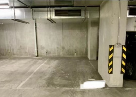Parking space near Southern Cross, Dockland and CBD.jpg