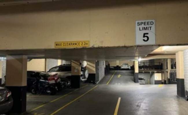 Car-Park-,-141378,-653978_1737637663.4342.JPG