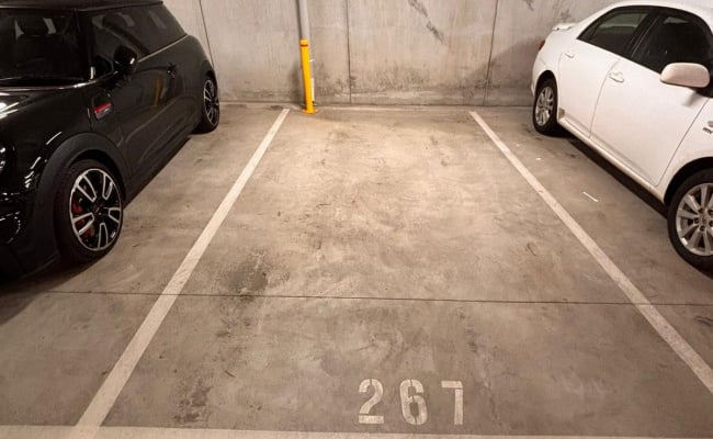 Car-Park-adderley-st-west-melbourne,-108065,-534380_1781145431.7088.jpg