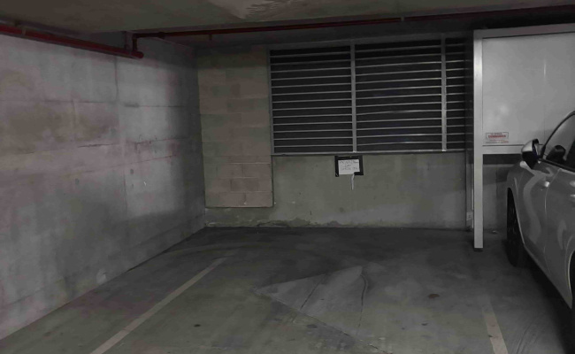 Car-Park-albert-street-brisbane-city-queensland,-155651,-777802_1781753153.722.jpg