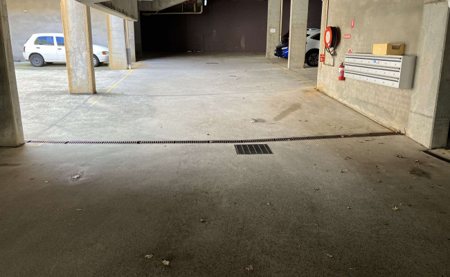 Car-Park-ann-street-surry-hills-new-south-wales,-99850,-482389_1741840588.5929.jpg