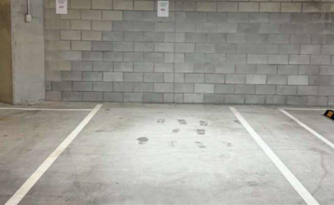 Car-Park-aspinall-street-nundah-queensland,-110426,-556769_1792374561.3009.png