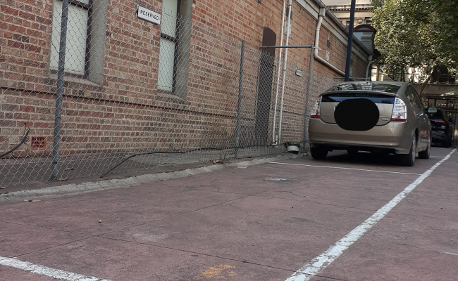 Car-Park-b-ourke-st-melbourne,-100316,-485429_1744093349.1072.jpg