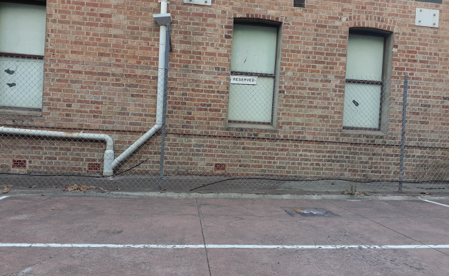 Car-Park-b-ourke-st-melbourne,-100316,-485429_1744093374.6429.jpg