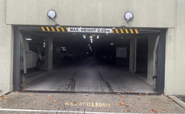 Car-Park-bank-street-south-melbourne-victoria,-100090,-483882_1742950690.4137.jpeg