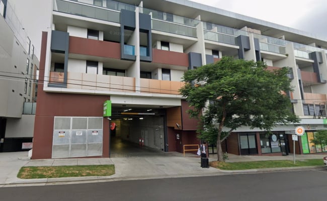 Car-Park-batesford-road-chadstone-victoria,-101102,-549774_1789126020.4522.jpg