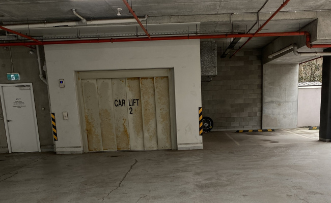 Car-Park-batman-street-west-melbourne-victoria,-108964,-541876_1785417884.7758.jpg