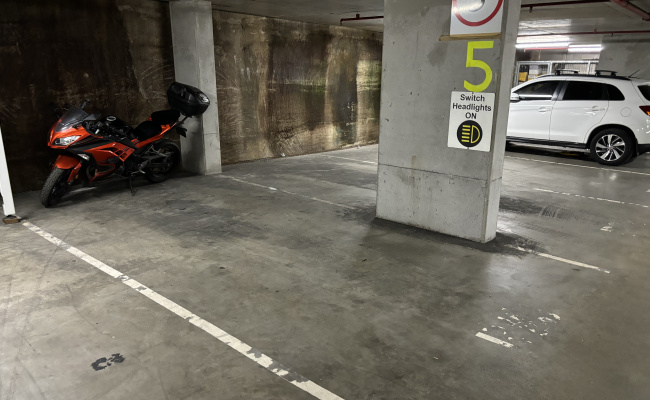 Car-Park-berry-street-north-sydney,-100098,-483906_1742956936.7594.jpg