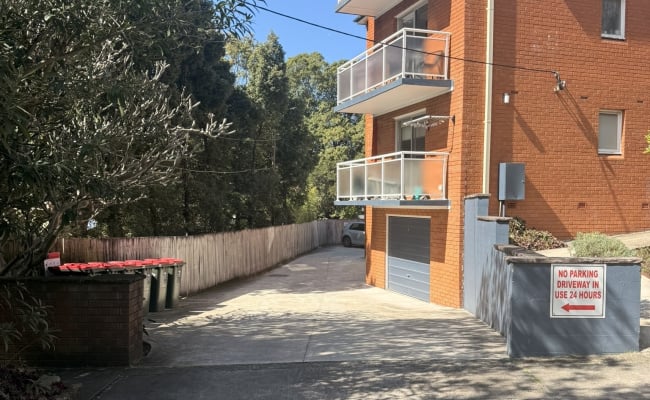Car-Park-berwick-street-coogee-new-south-wales,-109382,-547082_1787973063.7546.jpg