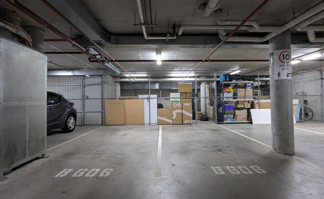 Car-Park-brisbane-street-surry-hills-new-south-wales,-109134,-543449_1786260064.4898.jpg