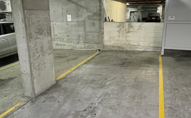Car-Park-brisbane-street-surry-hills-new-south-wales,-99172,-477991_1739082488.4247.jpg