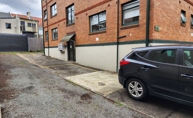 Car-Park-brocks-lane-newtown-new-south-wales,-109270,-544897_1786942819.2401.jpg