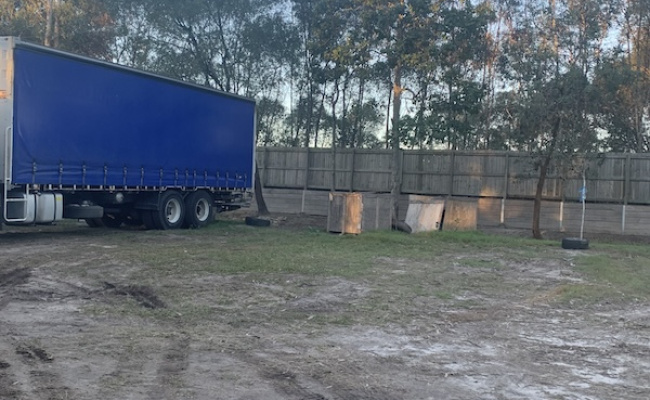 Car-Park-bumstead-road-park-ridge-queensland,-72778,-533627_1780541845.8785.jpg