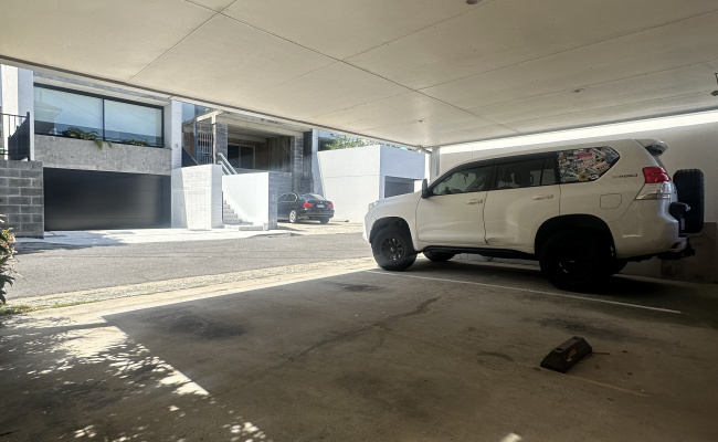 Car-Park-carlisle-street-tamarama-new-south-wales,-97342,-464252_1730171316.3277.jpg