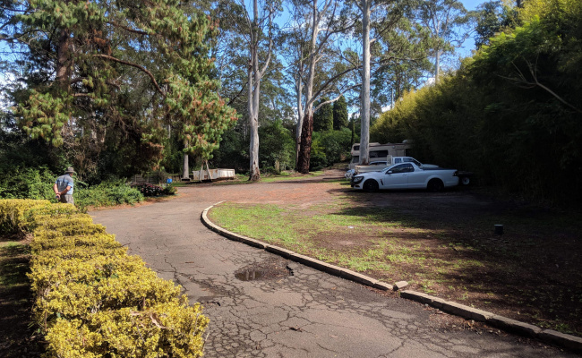 Car-Park-castle-hill-rd-west-pennant-hills-nsw-australia,-56946,-24083_1522116847.2509.jpg