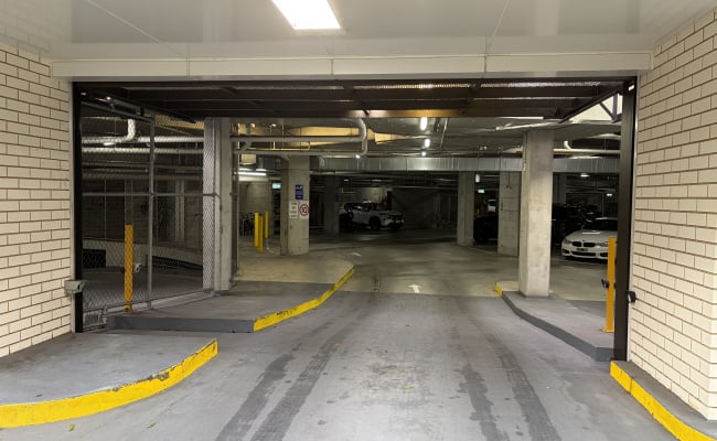 Car-Park-caulfield-boulevard-caulfield-north,-109035,-542834_1785911840.3477.jpg