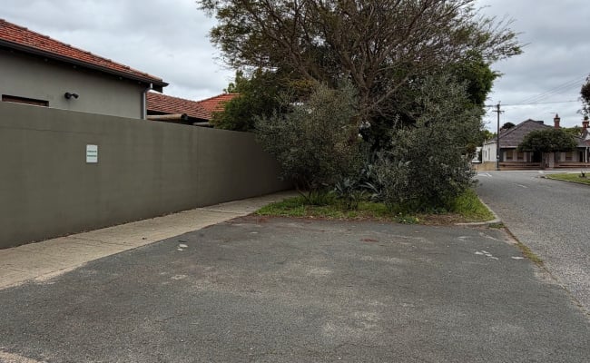 Car-Park-chelmsford-road-mount-lawley-western-australia,-109580,-548559_1788741500.8107.jpg