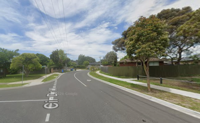 Car-Park-circle-drive-north-cranbourne-victoria,-101768,-556926_1792396828.8957.png