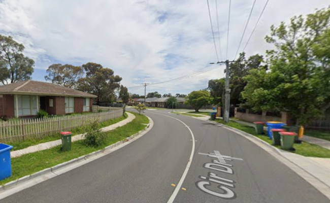 Car-Park-circle-drive-north-cranbourne-victoria,-101768,-556926_1792396835.8762.png