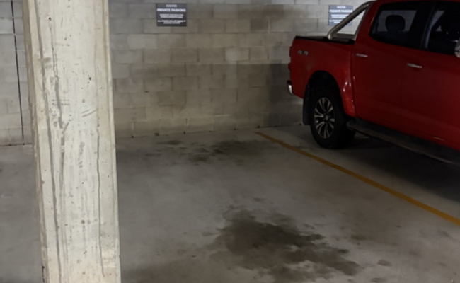 Car-Park-commercial-road-teneriffe-queensland,-109909,-550866_1789632292.6948.png