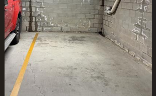 Car-Park-commercial-road-teneriffe-queensland,-110467,-557053_1792464177.1377.png