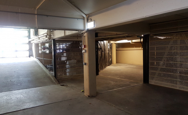 Car-Park-crown-street-surry-hills-new-south-wales,-96937,-461819_1728539897.3363.jpg