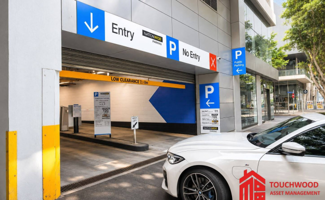 Car-Park-docklands-drive-docklands-victoria,-109859,-550083_1789364603.2138.jpg