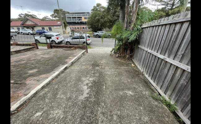 Car-Park-dolphin-street-coogee-new-south-wales,-108211,-535475_1781782885.7437.jpg