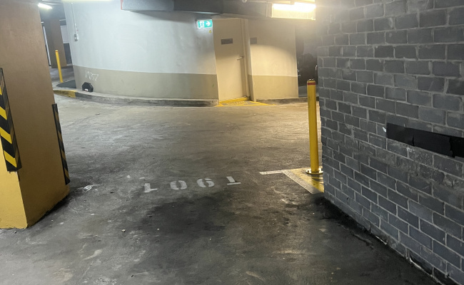 Car-Park-elizabeth-bay-road-elizabeth-bay-new-south-wales,-95694,-452951_1723459873.9382.jpg