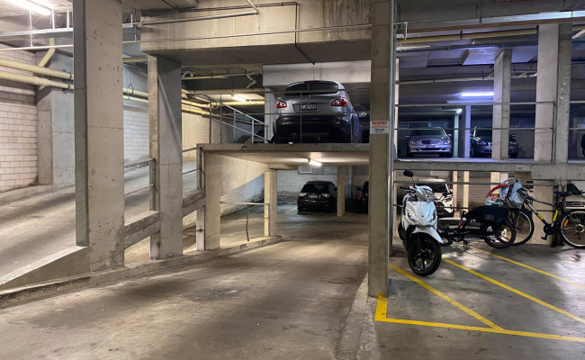 Car-Park-elizabeth-street-sydney-central-business-district-new-south-wales,-108822,-540062_1784718916.2934.jpg