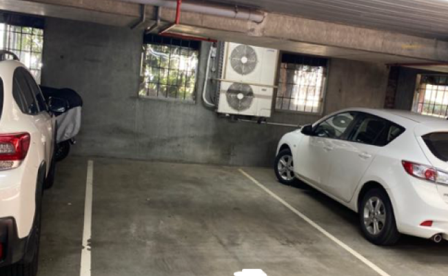 Car-Park-esplanade-east-port-melbourne-victoria,-105035,-515266_1767653566.9319.png