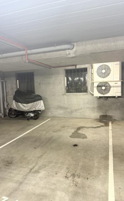 Car-Park-esplanade-east-port-melbourne-victoria,-105035,-543999_1786492844.5603.jpg