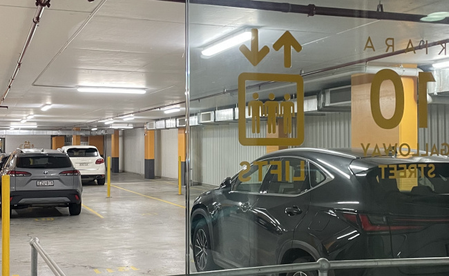 Car-Park-galloway-street-mascot-new-south-wales,-108430,-536950_1782790749.1305.jpg