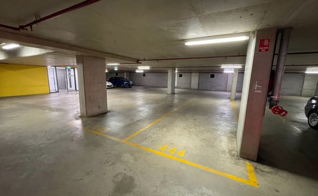Car-Park-gardeners-road-mascot-new-south-wales,-86643,-393598_1690963107.6831.jpg