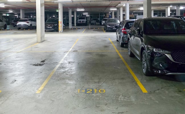 Car-Park-gauthorpe-street-rhodes-new-south-wales,-109907,-550523_1789530506.6788.jpg