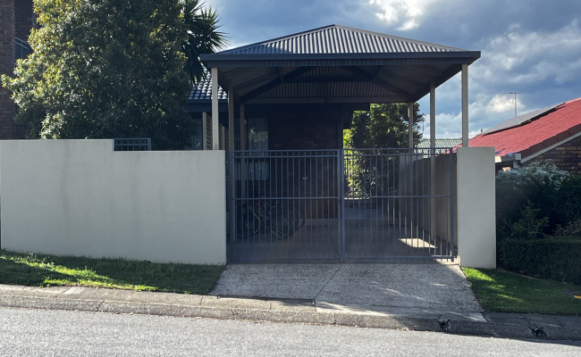 Car-Park-graham-road-carseldine-queensland,-108731,-540283_1784795466.9446.jpg