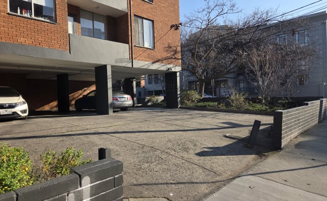 Car-Park-high-street-armadale-victoria,-109261,-544780_1786927446.2446.jpg