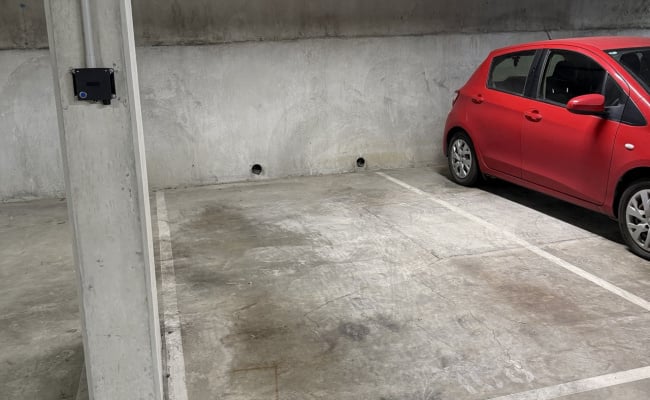 Car-Park-kent-street-richmond,-108472,-537283_1782906814.5033.jpg