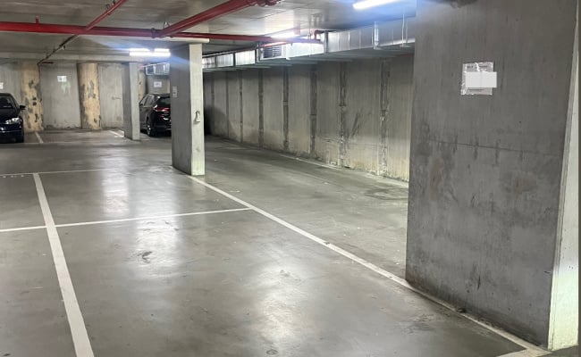 Car-Park-la-trobe-street-melbourne-victoria,-107281,-529046_1777124538.4205.jpg