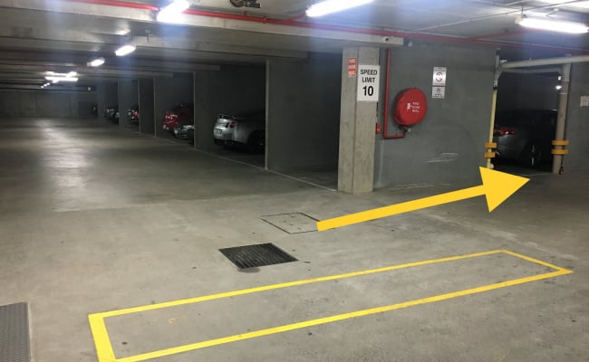 Car-Park-la-trobe-street-melbourne-victoria,-63731,-488808_1746945567.4066.jpg