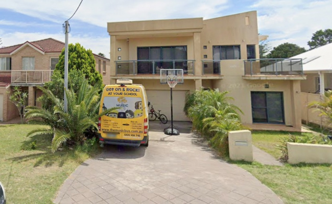 Car-Park-links-avenue-cronulla-new-south-wales,-98112,-469521_1733885519.7173.jpg