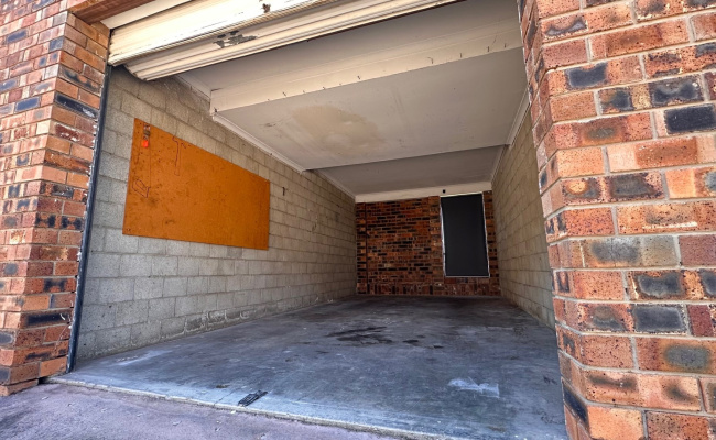 Car-Park-linning-street-mount-warren-park-queensland,-153545,-764486_1774947235.6171.jpeg