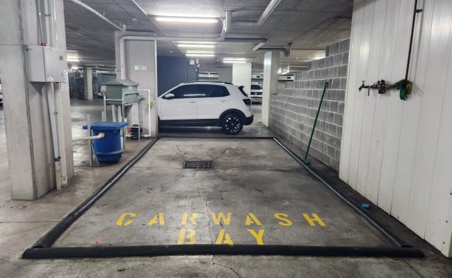 Car-Park-loftus-crescent-homebush-new-south-wales,-110423,-556592_1792223235.4298.jpg