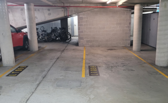 Car-Park-london-circuit-city-australian-capital-territory,-83240,-372142_1678937465.2581.png
