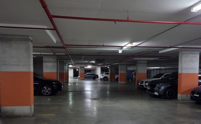Car-Park-lord-sheffield-circuit-penrith,-108512,-537843_1783379998.6999.jpg