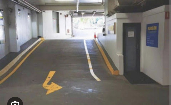 Car-Park-macquarie-street-sydney-central-business-district-new-south-wales,-96928,-461746_1728503541.3836.jpg