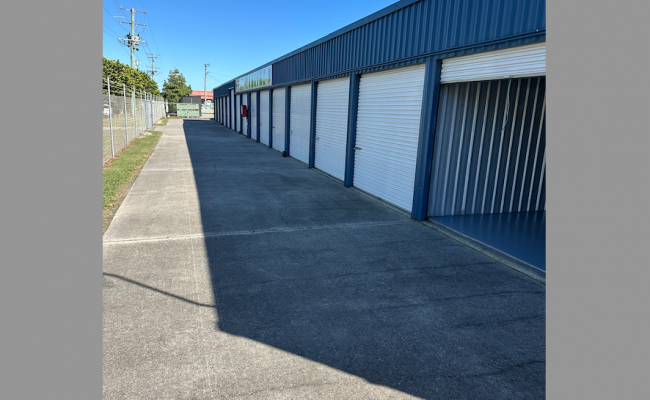 Car-Park-main-drive-warana-queensland,-143167,-681488_1745832343.8185.png